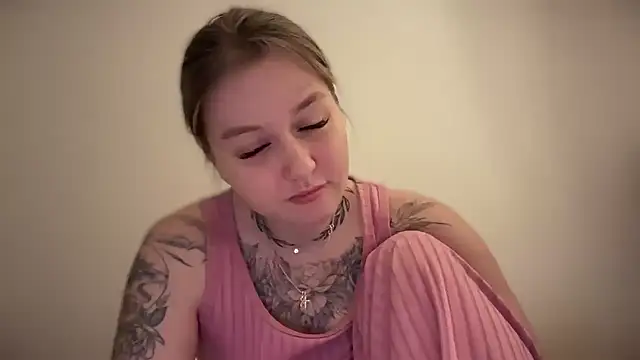 Isabel-Bailey online show from December 7, 2024, 9:22 pm