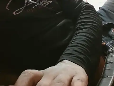 imrandidar22 online show from February 9, 2026, 7:12 am