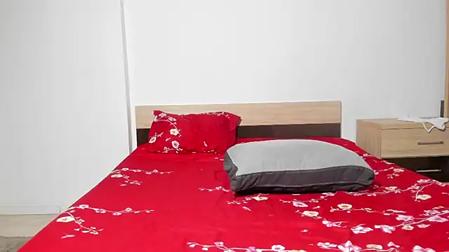 Ellyslimdoll online show from October 30, 2025, 2:02 am