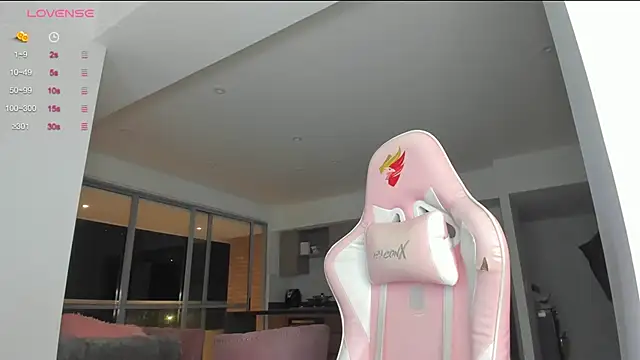 mia yourmommy online show from January 22, 2025, 7:03 am