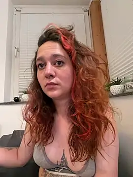 Tamy-Love online show from July 15, 2026, 8:25 pm