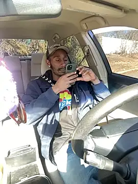 ITSONLYKENNY online show from January 28, 2025, 6:49 pm