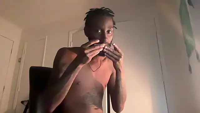 ITSONLYKENNY online show from September 25, 2025, 12:58 am