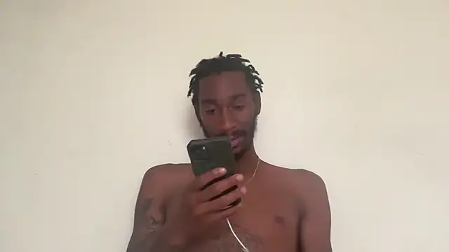 ITSONLYKENNY online show from September 30, 2025, 1:38 pm