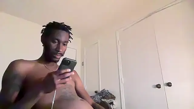 ITSONLYKENNY online show from October 2, 2025, 6:20 am