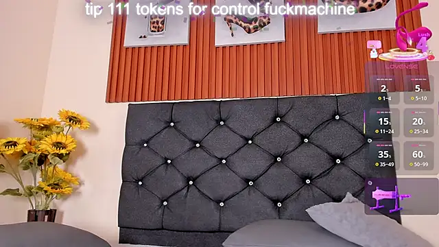 Snapshot of Cristale69 chatting on November 5, 2025, 3:06 am Cristale69 online show from November 5, 2025, 3:06 am