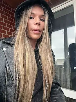 Snapshot of dakotanight777 chatting on November 1, 2025, 9:44 am dakotanight777 online show from November 1, 2025, 9:44 am