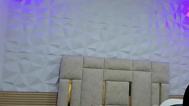 PauletteJ online show from October 31, 2025, 11:55 am