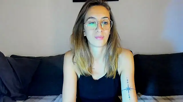 DesireMore90 online show from October 23, 2025, 9:57 pm