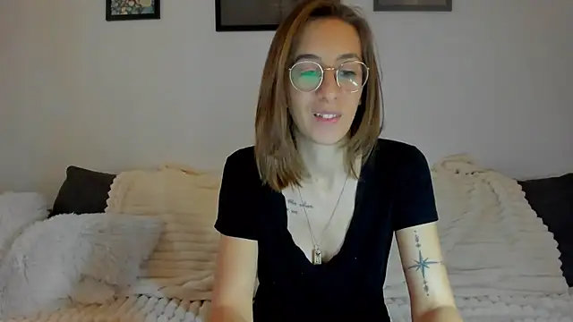 DesireMore90 online show from January 16, 2026, 7:56 am