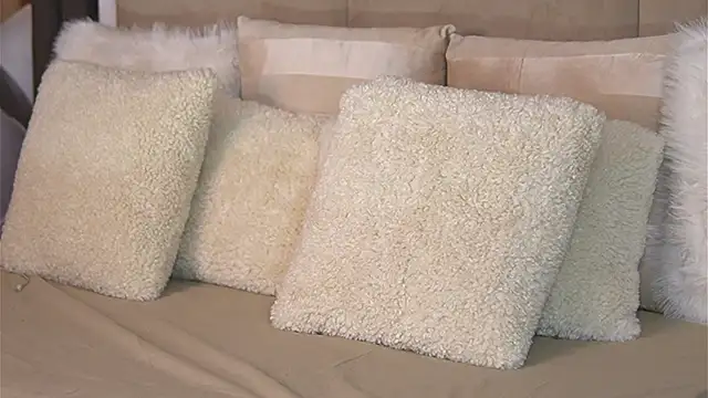 Snapshot of AnaisBellas chatting on December 3, 2024, 3:52 am AnaisBellas online show from December 3, 2024, 3:52 am