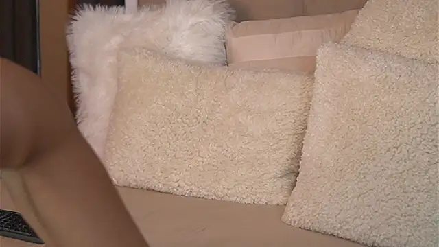 Snapshot of AnaisBellas chatting on December 9, 2024, 11:34 pm AnaisBellas online show from December 9, 2024, 11:34 pm