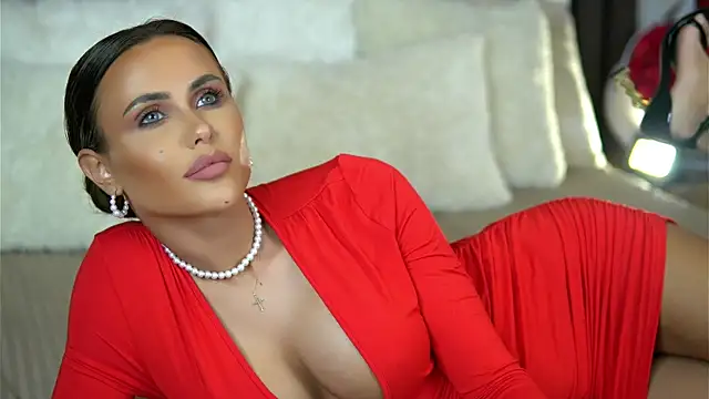 Snapshot of AnaisBellas chatting on December 19, 2024, 11:14 pm AnaisBellas online show from December 19, 2024, 11:14 pm