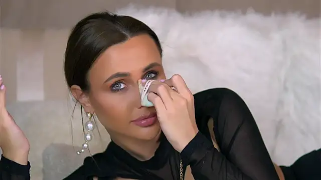 Snapshot of AnaisBellas chatting on January 3, 2025, 12:33 am AnaisBellas online show from January 3, 2025, 12:33 am