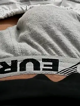 felix dion online show from October 22, 2025, 7:24 pm