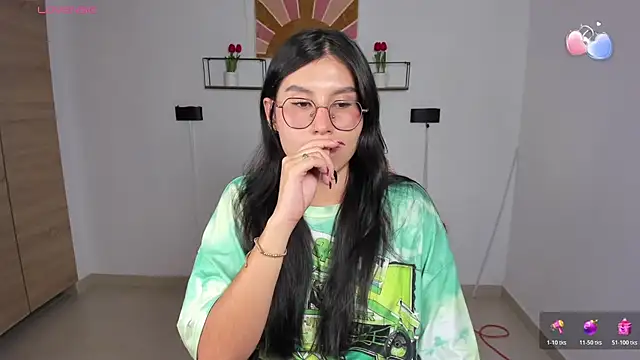 emily villamil online show from April 21, 2026, 9:50 pm