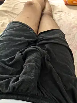 Snapshot of Horny_boy321 chatting on September 29, 2025, 6:40 am Horny boy321 online show from September 29, 2025, 6:40 am