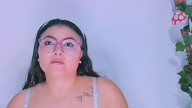 KathieBurning online show from March 3, 2025, 11:46 pm