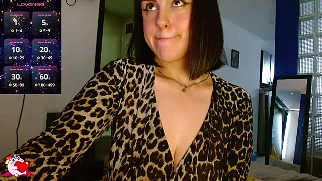 Snapshot of collette_beaufoy_ chatting on December 12, 2024, 12:44 pm collette beaufoy online show from December 12, 2024, 12:44 pm