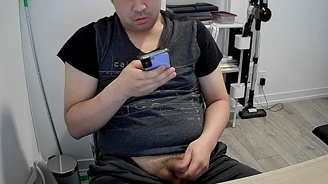 Snapshot of Koreanboy171 chatting on May 15, 2026, 3:24 am Koreanboy171 online show from May 15, 2026, 3:24 am