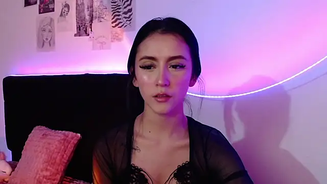 Snapshot of Coralinnee_ chatting on February 13, 2025, 5:37 am Coralinnee  online show from February 13, 2025, 5:37 am