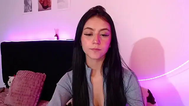 Snapshot of Coralinnee_ chatting on March 20, 2025, 4:40 am Coralinnee  online show from March 20, 2025, 4:40 am