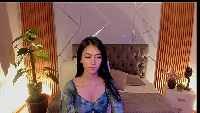 Snapshot of Coralinnee_ chatting on September 10, 2025, 3:39 am Coralinnee  online show from September 10, 2025, 3:39 am