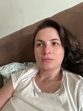 AmyPure  online show from May 14, 2026, 9:27 am