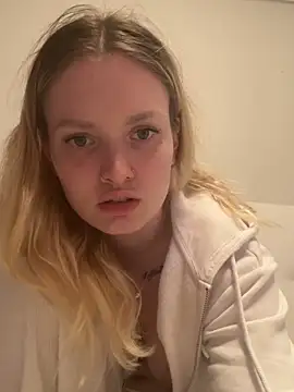 mariemelissah online show from March 2, 2025, 4:10 pm