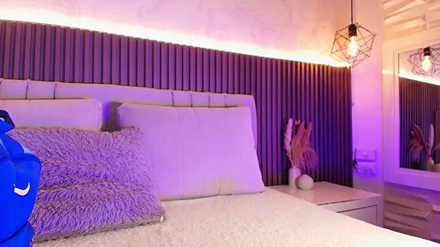 SHANONCLARK online show from January 9, 2026, 7:15 pm