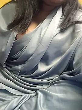 flamingoss online show from January 6, 2026, 6:33 pm