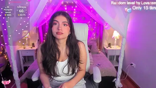 Snapshot of Ellie_Jhonson__ chatting on January 4, 2025, 2:25 pm Ellie Jhonson   online show from January 4, 2025, 2:25 pm