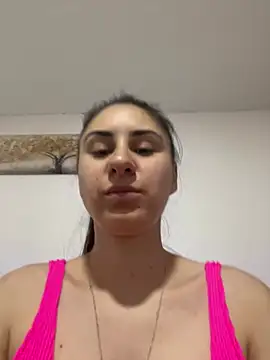 JenniferEdith online show from July 7, 2026, 5:21 am