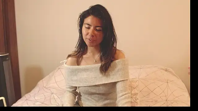 alice middlee online show from November 11, 2025, 2:06 pm