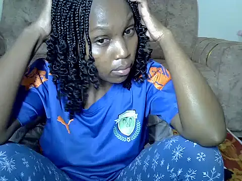 Snapshot of AurelAda chatting on November 1, 2025, 8:55 pm AurelAda online show from November 1, 2025, 8:55 pm