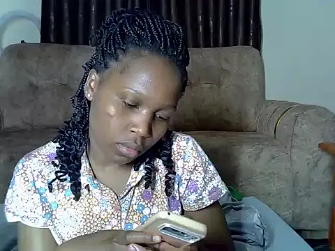 Snapshot of AurelAda chatting on November 28, 2025, 11:51 pm AurelAda online show from November 28, 2025, 11:51 pm