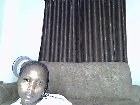 Snapshot of AurelAda chatting on December 19, 2025, 12:28 am AurelAda online show from December 19, 2025, 12:28 am