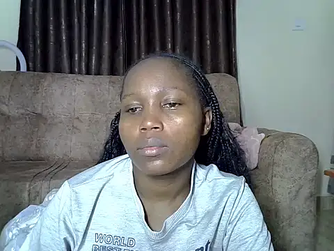 Snapshot of AurelAda chatting on January 6, 2026, 11:29 pm AurelAda online show from January 6, 2026, 11:29 pm