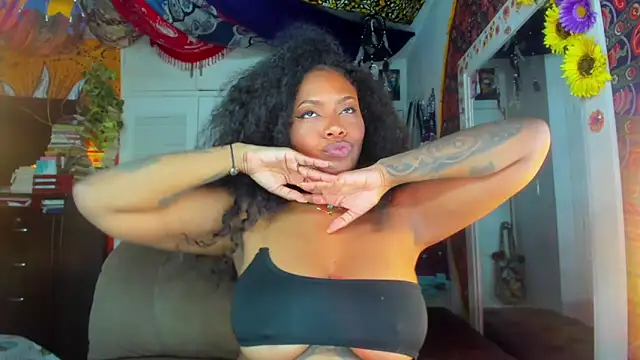 Snapshot of ElizaGrey_ chatting on December 17, 2024, 10:34 am ElizaGrey  online show from December 17, 2024, 10:34 am