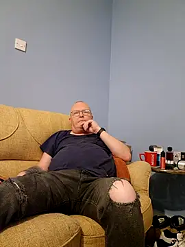 FriendlyDave online show from March 19, 2025, 9:58 pm