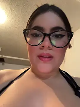 Valenhillxh online show from July 16, 2026, 5:57 am