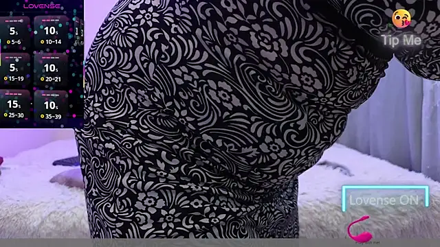 Mariana collins99 online show from November 26, 2025, 7:20 am