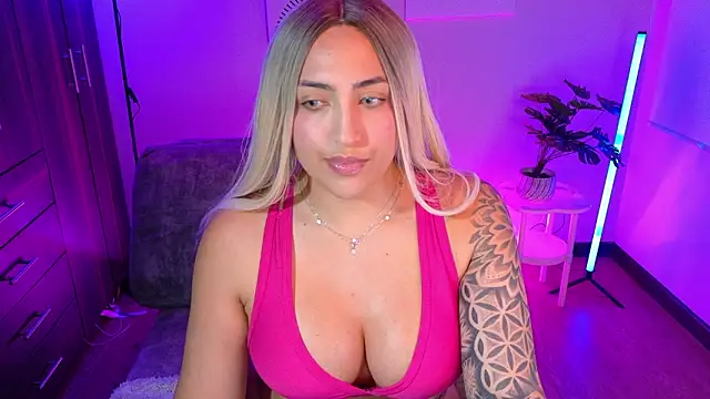 a belladanger online show from February 28, 2026, 2:12 am