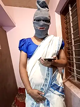 Snapshot of Mallu-Gayathri_Arun chatting on December 16, 2024, 3:54 pm Mallu-Gayathri Arun online show from December 16, 2024, 3:54 pm