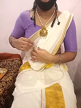 Snapshot of Mallu-Gayathri_Arun chatting on October 13, 2025, 5:18 am Mallu-Gayathri Arun online show from October 13, 2025, 5:18 am