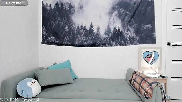 SolarAlice online show from February 26, 2025, 6:54 pm