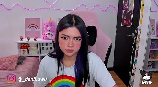 CuteDani  online show from February 3, 2025, 7:00 pm