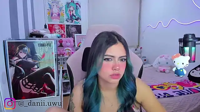 CuteDani  online show from January 17, 2026, 5:23 am