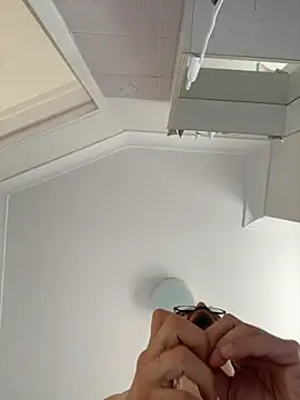 lorenzoenllamas online show from October 14, 2025, 10:43 pm