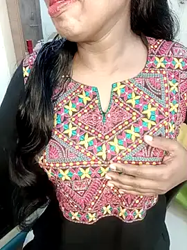 esita 1212 online show from March 2, 2025, 4:10 pm